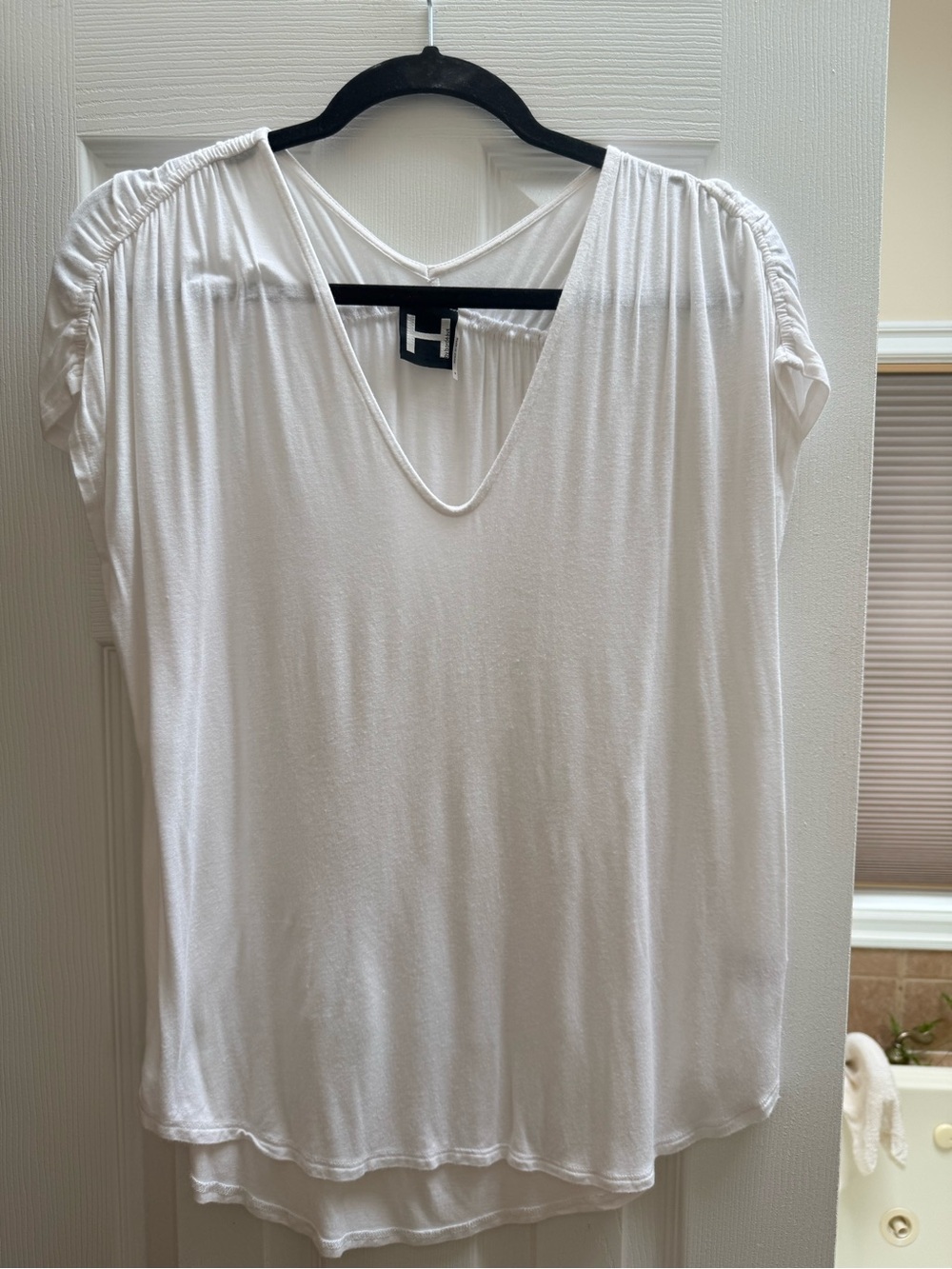 Bordeaux White V-Neck Ruched Shoulder Women's Top